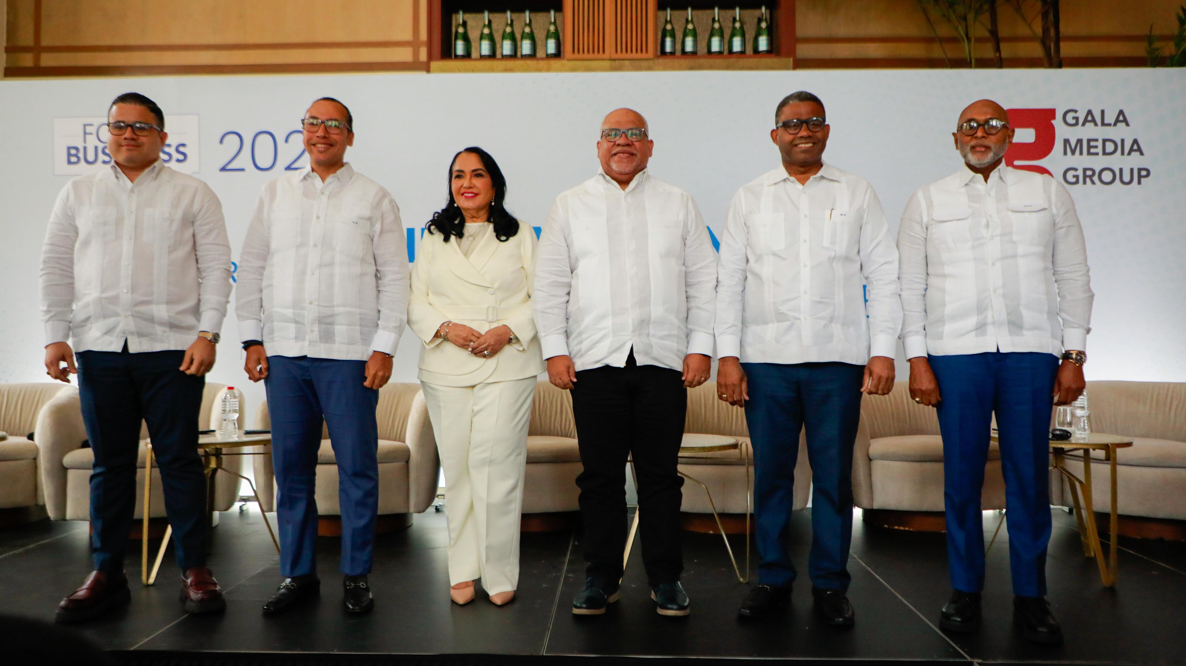 Director Participa En ForoBusiness